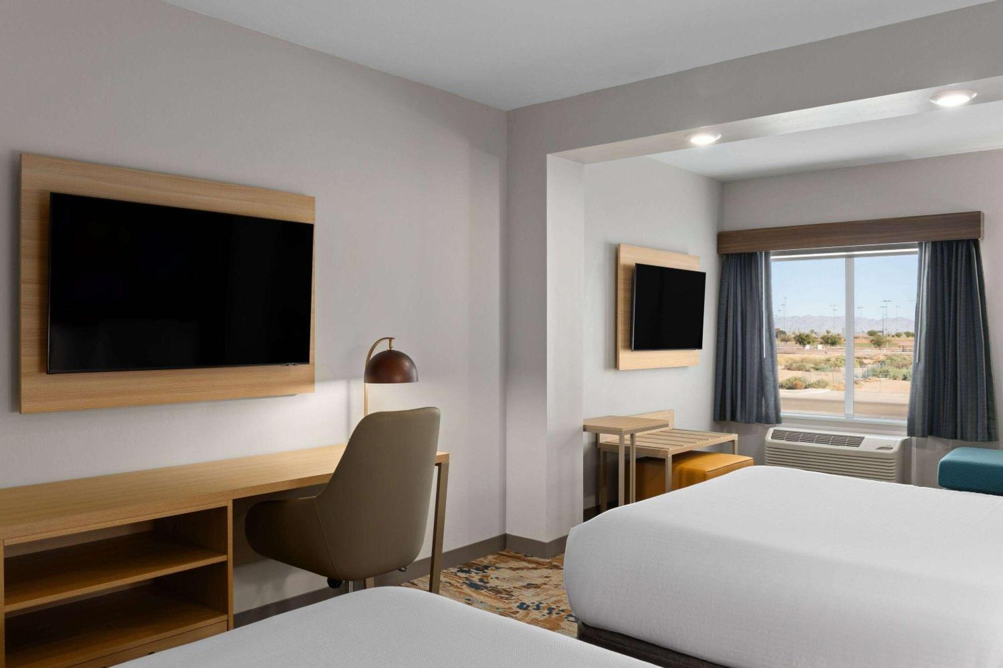 La Quinta Inn & Suites By Wyndham Yuma Esterno foto