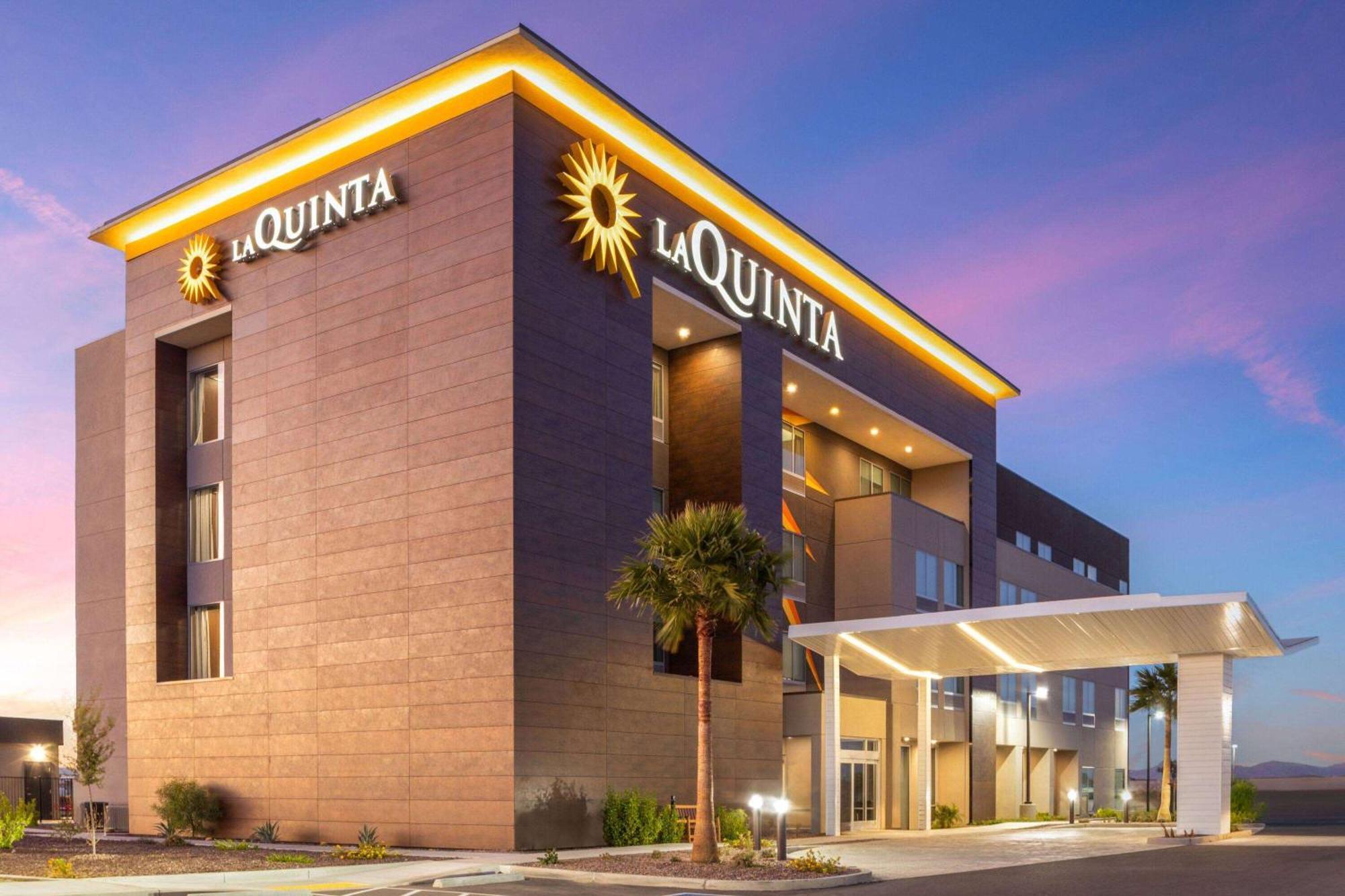 La Quinta Inn & Suites By Wyndham Yuma Esterno foto